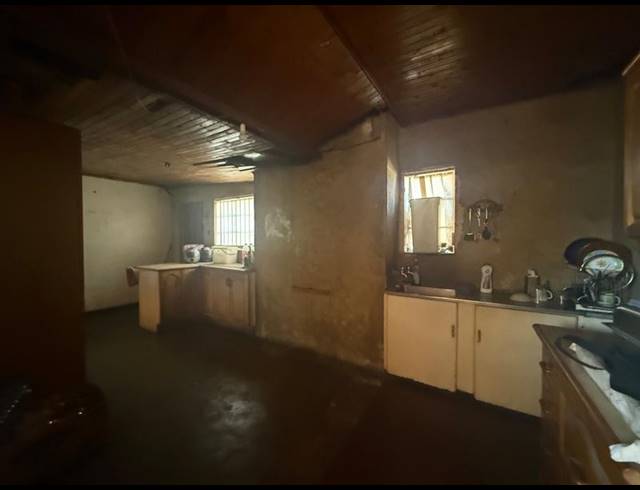 3 BEDROOM HOUSE FOR SALE IN VANDERBIJLPARK CE 2